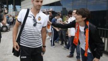 El Liverpool piensa en Soldado ante la posible salida de Suárez