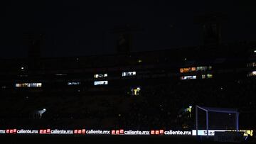 Fans o Aficion The stadium lights went out during the Semi-Final first leg match between Tigres UANL and Toluca as part of the Liga BBVA MX, Torneo Clausura 2025 at Universitario Stadium on May 14, 2025 in Monterrey, Nuevo Leon, Mexico.
