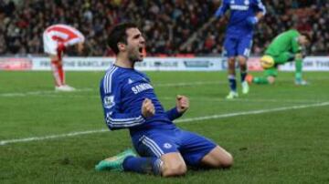 Cesc Fábregas se adueño del mediocampo de Chelsea.