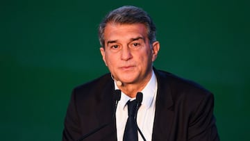 BARCELONA, SPAIN - MARCH 17: New FC Barcelona President Joan Laporta delivers his speech during the official inauguration at Camp Nou on March 17, 2021 in Barcelona, Spain. (Photo by David Ramos/Getty Images)