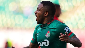 Farfán: "Jamás pensé en terminar mi carrera, soy un luchador"