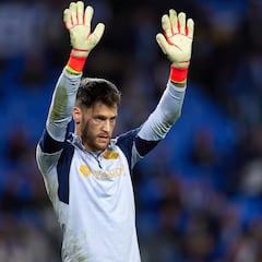 Aprobados y suspensos de la Real: Remiro evitó una despedida peor