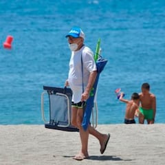 Multas de 100 euros por no llevar mascarilla en la playa o la piscina