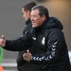 El Racing de Santander anuncia la destitución de Ángel Viadero