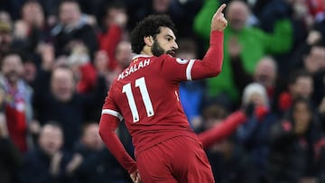 El extremo egipcio del Liverpool, Mohamed Salah, celebrando un gol durante un partido.