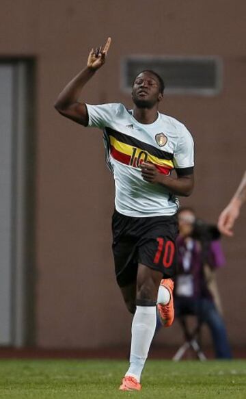 Romelu Lukaku celebrando su gol 