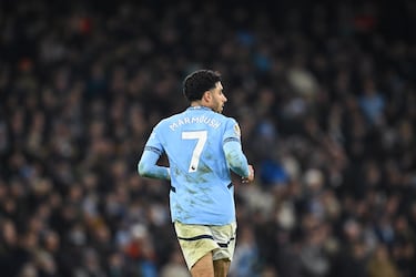 Último club: Eintracht Fráncfort​​ | Nuevo club: Manchester City | Coste: 75 millones de euros.