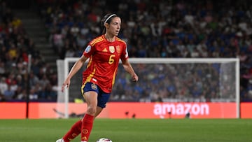 Spain's midfielder #06 Aitana Bonmati runs with the ball during the UEFA Women's Euro 2025 Group B football match between Italy and Spain at the Wankdorf Stadium in Bern, on July 11, 2025. (Photo by Miguel MEDINA / AFP)