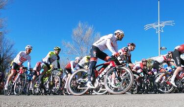 Girmay da la sorpresa al esprint en Alc¨²dia con Cortina cuarto