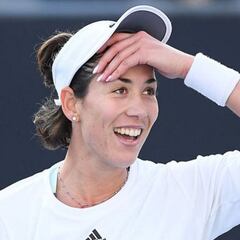 Muguruza remonta tras un rosco con sensación de fiebre