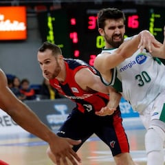 El Baskonia se clasifica para la Copa arrasando al Betis