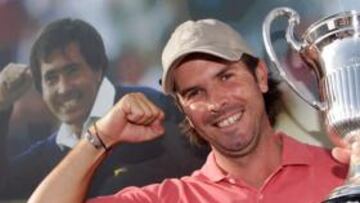 <b>HOMENAJE. </b>El sudafricano Aiken emula el gesto triunfal de Seve.