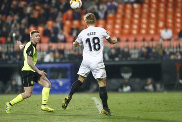 1-0. Kevin Gameiro anotó el primer gol tras un pase de Daniel Wass.