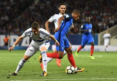 Wenger waxes lyrical on Mbappé: "He could be the new Pelé"