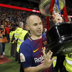 Iniesta: "¿Mi futuro? Esta semana lo diré, está un poco claro..."