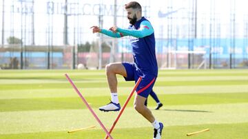 Piqué sigue con dolor: se infiltrará para jugar la final