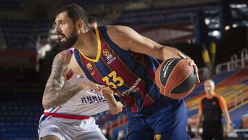 Nikola Mirotic, ala-pívot del Barça, ante el Anadolu Efes en la Euroliga.