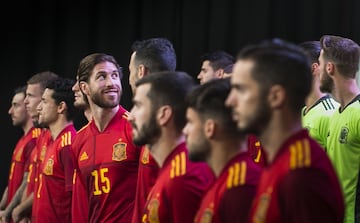 Spain players model the new shirt which the team will wear at next year's Euro 2020 today in the Luis Aragonés room in Las Rozas.