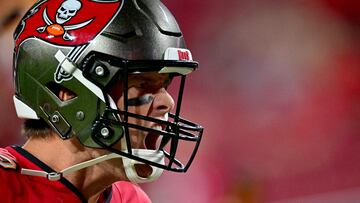 TAMPA, FLORIDA - DECEMBER 05: Tom Brady #12 of the Tampa Bay Buccaneers warms up prior to the game against the New Orleans Saints at Raymond James Stadium on December 05, 2022 in Tampa, Florida.   Julio Aguilar/Getty Images/AFP (Photo by Julio Aguilar / GETTY IMAGES NORTH AMERICA / Getty Images via AFP)