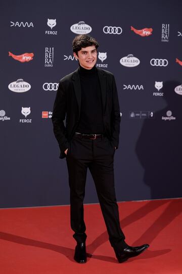 El actor Biel Rossell posa en la alfombra roja de la XI edición de los Premios Feroz.