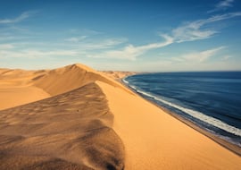 La Costa de los Esqueletos es uno de los paisajes más bonitos pero también inhóspitos de toda África