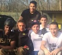Alexis y sus compañeros se relajaron en el paintball