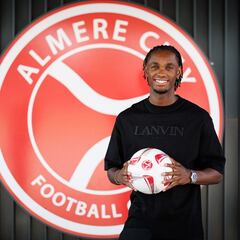 El Alavés anuncia la marcha de Álex Balboa al Almere