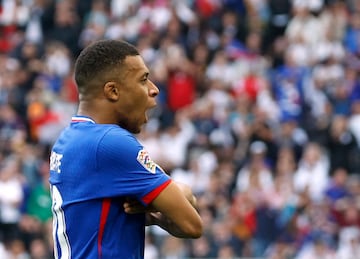 En Francia, Kylian Mbappé es el encargado de portar la camiseta 10.