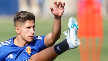 Giuliano Simeone en un entrenamiento con el Zaragoza.