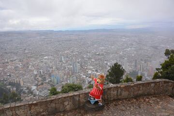 Berni, la mascota del Bayern de visita en Colombia