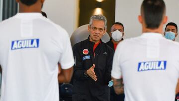 Reinaldo ueda asumi&oacute; como entrenador de la Selecci&oacute;n Colombia en enero de 2021.