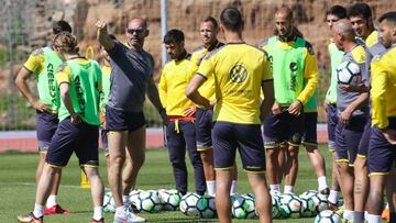 Emenike se incorpora al trabajo con la plantilla