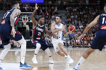 El adiós de casi toda la Generación Dorada argentina (solo sobrevive el veterano Luis Scola) ha dejado paso una nueva camada de jugadores que lidera con clase Campazzo. El base del Real Madrid, recientemente renovado, es junto a Tavares la piedra angular 