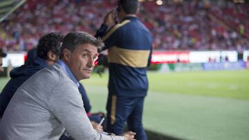 Míchel, Pumas