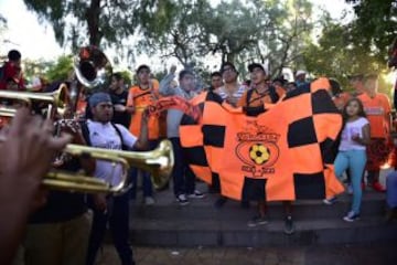 Los hinchas de Cobreloa fueron a protestar a la sede del club tras el castigo por el 'Caso Hisis' y el descenso a Primera B.