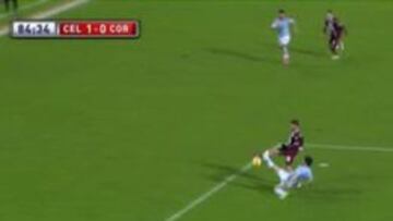 Teixeira pita un penalti claro del Celta y luego se arrepiente