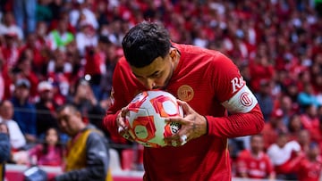 Alexis Vega of Toluca during the 10th round match between Toluca and FC Juarez as part of the Liga BBVA MX Varonil, Torneo Clausura 2026 at Nemesio Diez Stadium, on March 08, 2026 in Toluca, Estado de Mexico, Mexico.