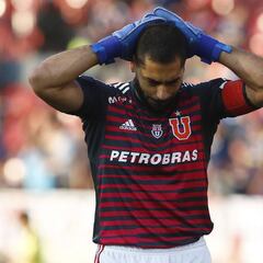 La U no tiene dinero para rescindir a Johnny Herrera