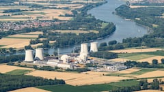 04 July 2022, Hessen, Biblis: The shutdown nuclear power plant Biblis in southern Hesse (aerial view from an airplane). In view of the lack of gas supplies from Russia, the restart of decommissioned nuclear power plants is also being discussed. Photo: Boris Roessler/dpa (Photo by Boris Roessler/picture alliance via Getty Images)