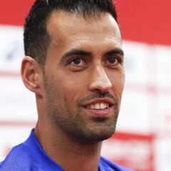 Busquets felicita a Dembélé por su cambio de actitud