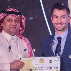 Villanueva y Fernández se alzan como los mejores en Arabia