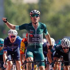 Primer pellizco de Roglic, segundo zarpazo de Van Aert