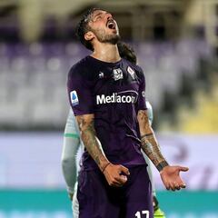 Fiorentina de Erick Pulgar sufrió dura caída como local