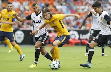 Filipe Luis questions the merits of Cristiano's last Ballon d'Or