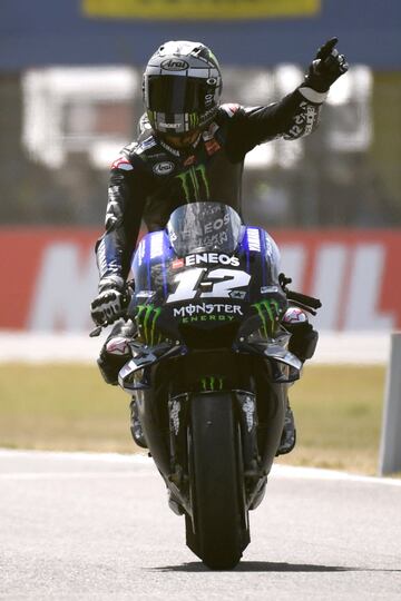 Maverick Viñales ha realizado una carrera perfecta sin ningún error que le ha permitido alzarse con la victoria en Asen. 