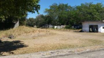 Desolación,casas,destruidas, algunas cruces y un museo, recuerdan la tragedia. La caravana de la Vuelta a Colombia solo fue saludada por quienes se hacen cargo del museo. Por unos segundos, el ciclismo les hizo algo de compañía.