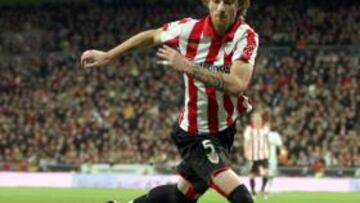 OPTIMISTA. Amorebieta se ve levantando la Copa del Rey en el Calderón.