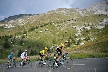  Miguel Angel Lopez, Tadej Pogacar, Primoz Roglic y Sepp Kuss