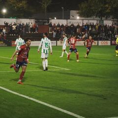 El Olot celebra su 103 cumpleaños eliminando al Córdoba
