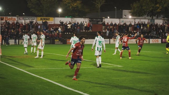 El Olot celebra su 103 cumpleaños eliminando al Córdoba